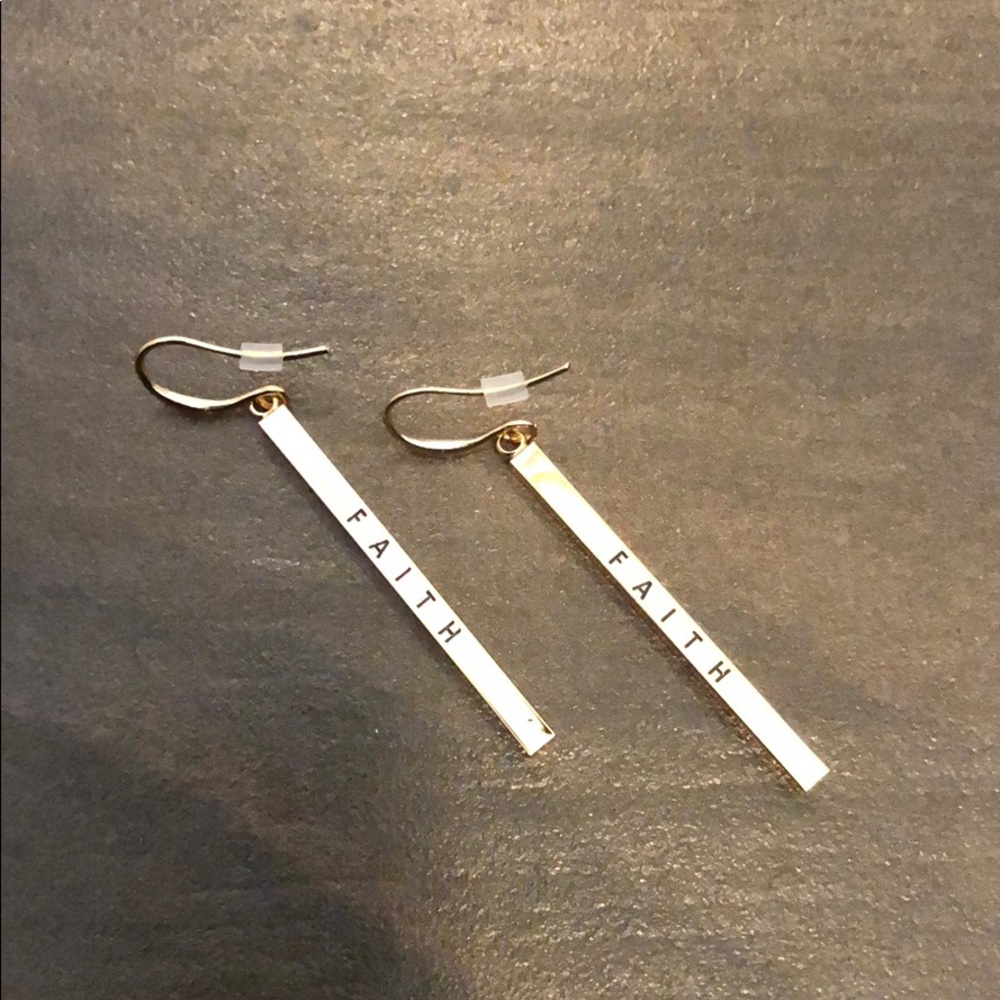 Gold Faith Bar Earings
